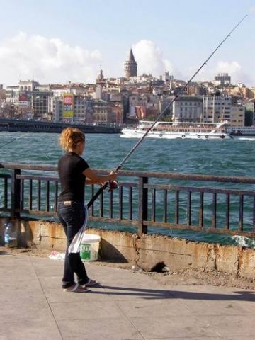 128girls fishing.